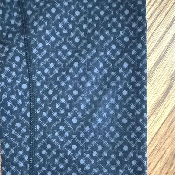 Lululemon Wunder Under Leggings Black Geometric Print Size 4 - Picture 6 of 8
